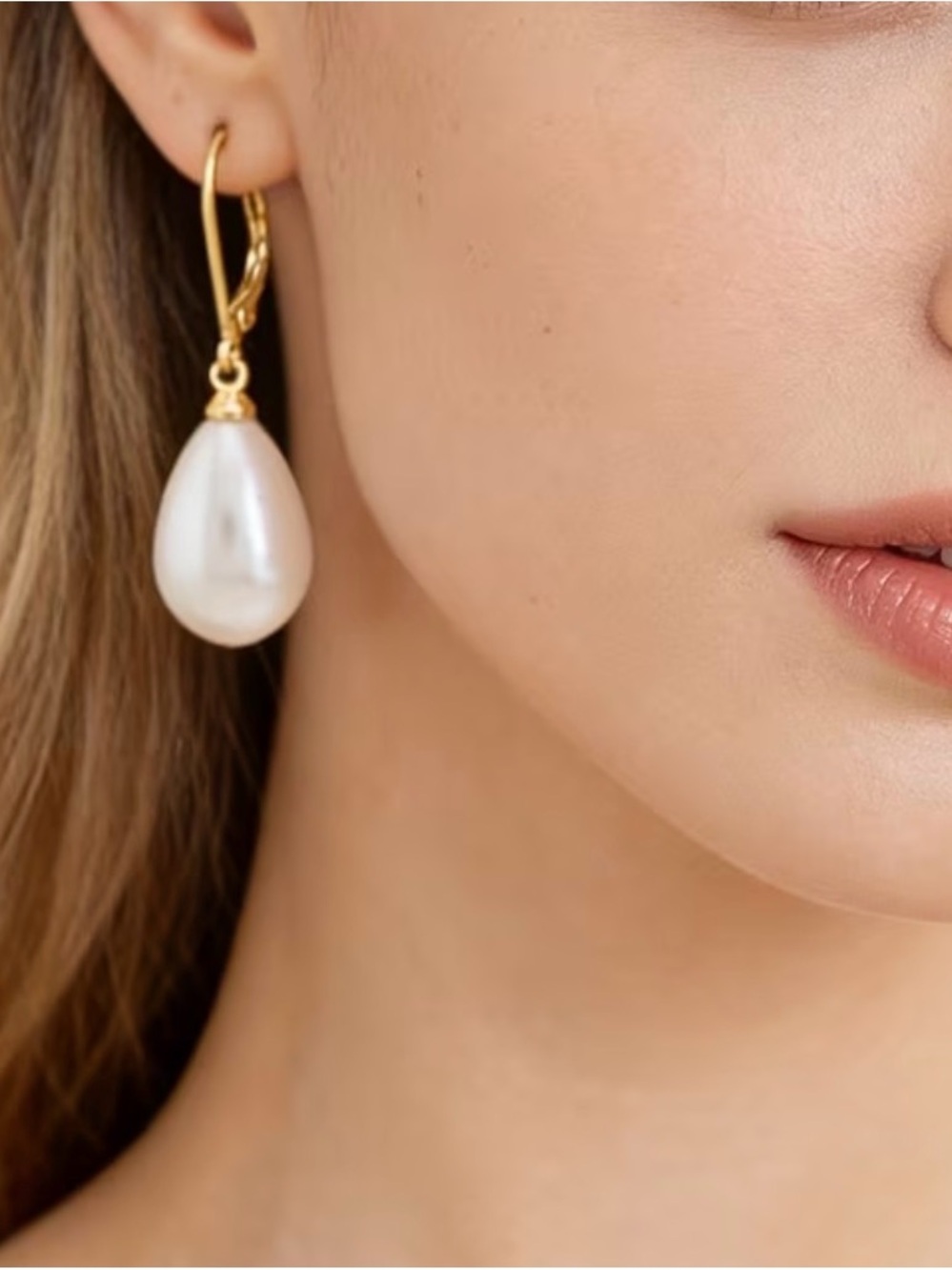 Vintage Gold and White Teardrop Pearl Dangle Earrings
